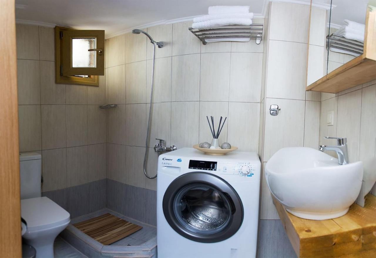 Quiet Urban Studio With Private Backyard Солун Екстериор снимка